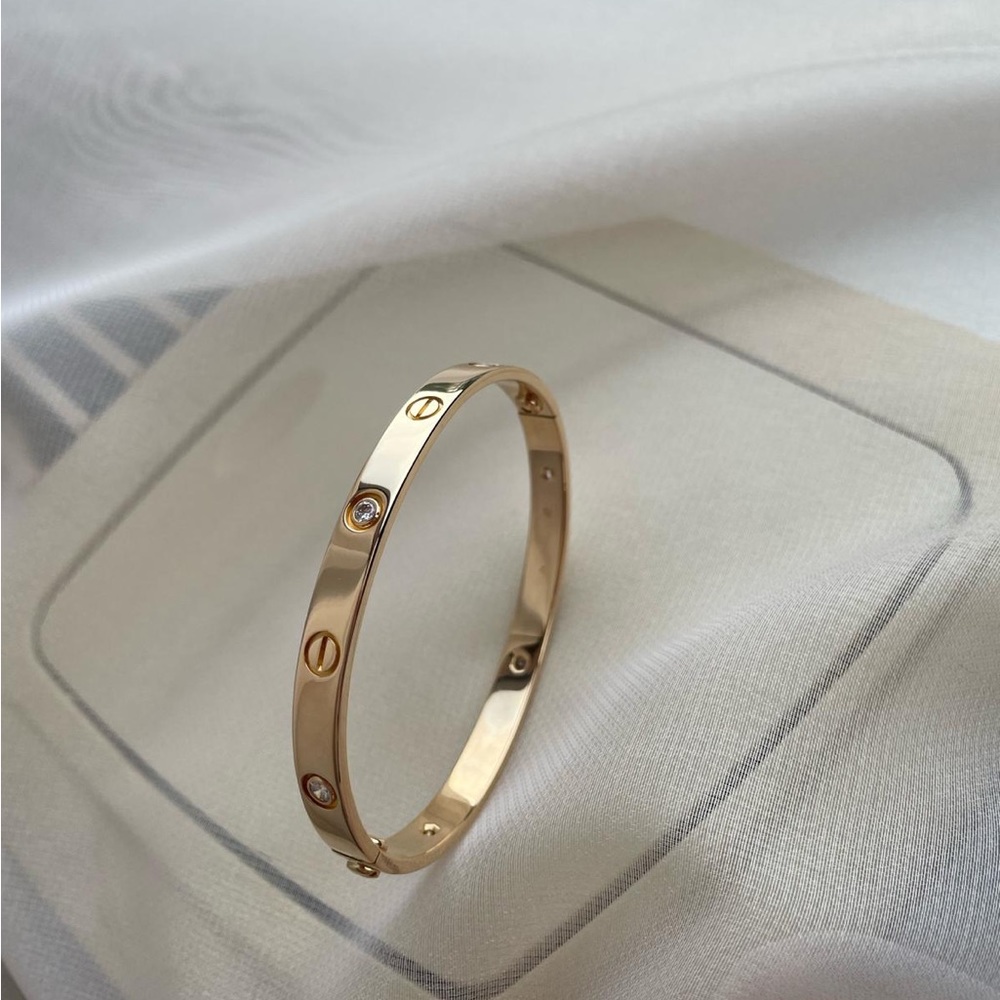 Cartier 6 diamond love bracelet